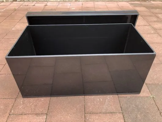 Box na urnu z plastu – zakázková výroba
